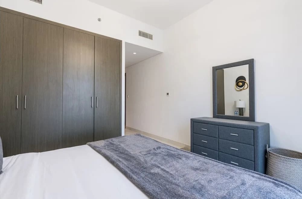 New! Luxurious Living Dubai Creek Balcony & View - photo 23