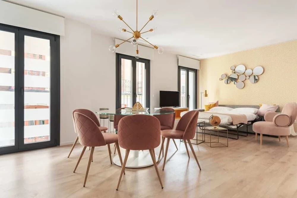 Incredible Design 2bedroom Apt, Sleeps 6 in Centro - photo 7