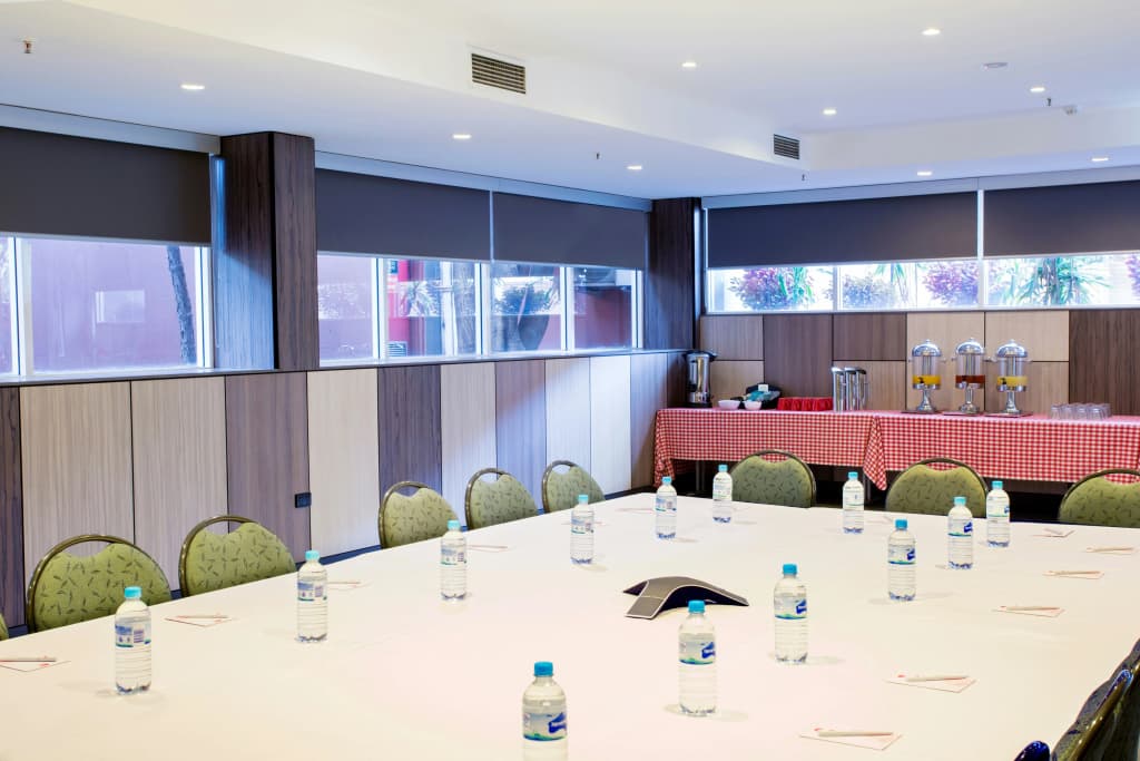 Metro Aspire Hotel, Sydney - photo 14