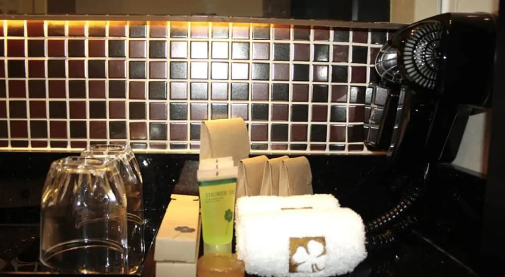 Hotel Clover Asoke - photo 21