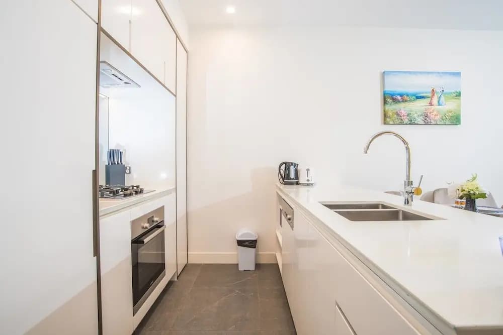 Relaxing Parramatta Apartment With Parking - photo 12