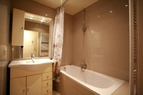 City Deluxe Apartments - photo 7