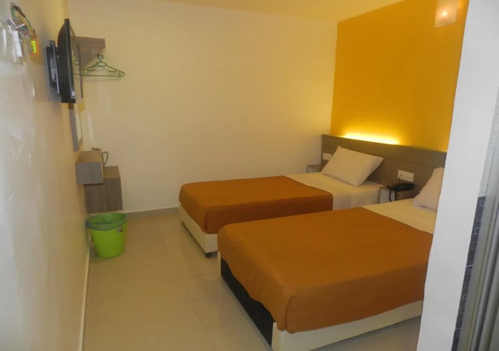 Yellow Mansion Hotel Banda Kaba - photo 4