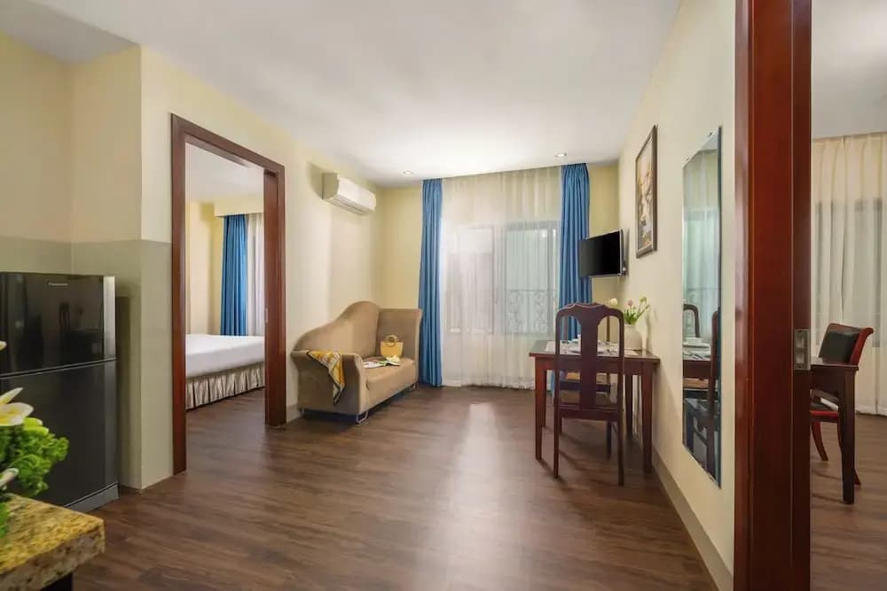Sea Front Apartment & Spa Da Nang - photo 36