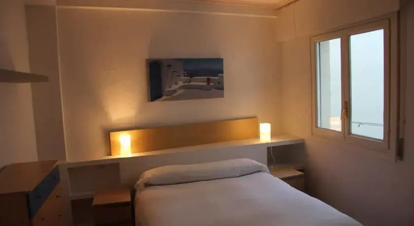 Hostal Roma - photo 9