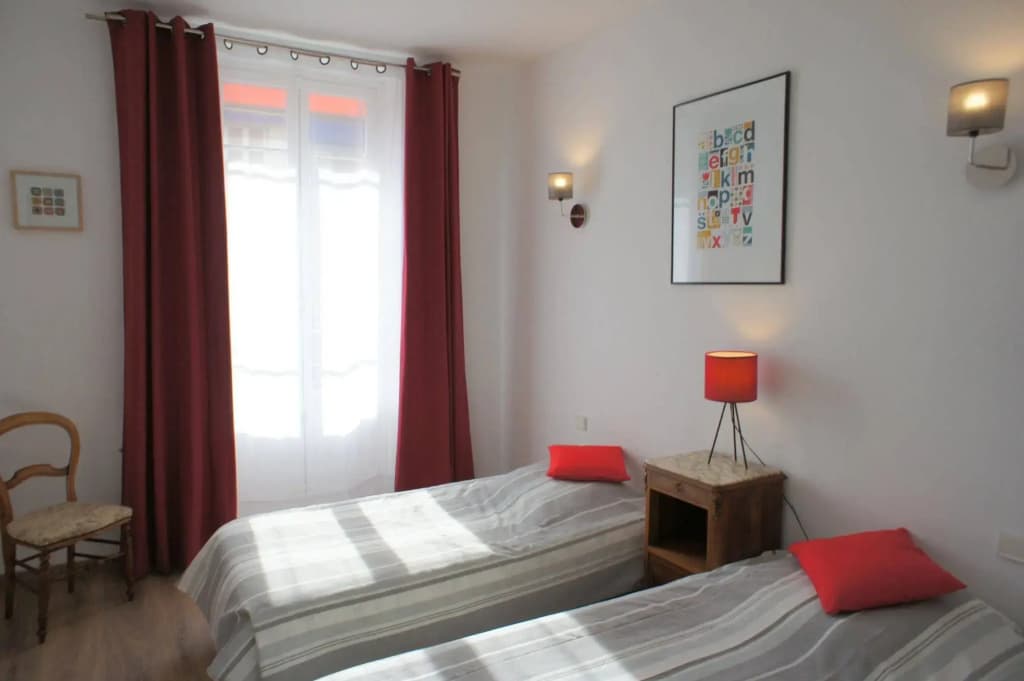 Apartment - Old Nice - Garibaldi Bonaparte - 3 BDR - 2 bath - AC - Balcony - photo 3