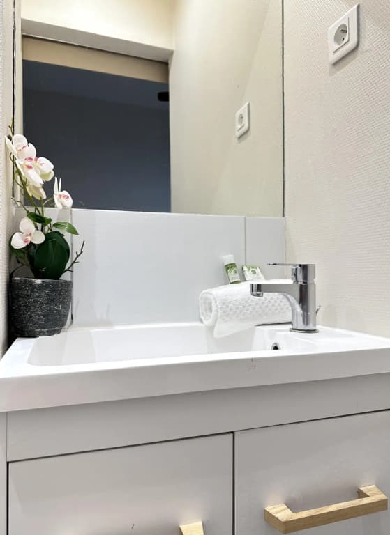 B 2067- Tour Eiffel - Appartement Cosy - photo 8