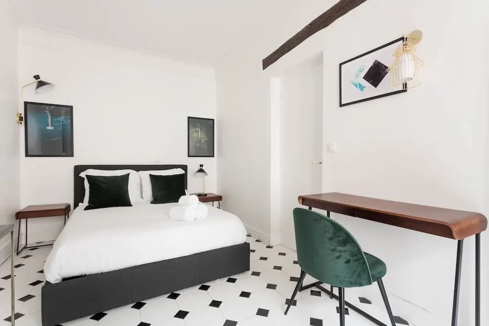 République - Le Marais Apartment - main photo