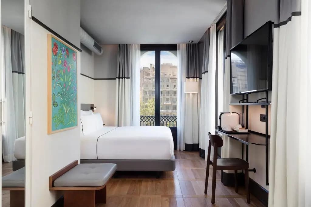 Hotel Praktik Èssens - photo 2