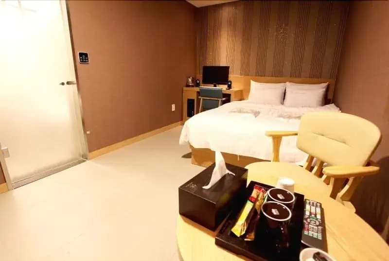 Hotel The Hue - photo 13