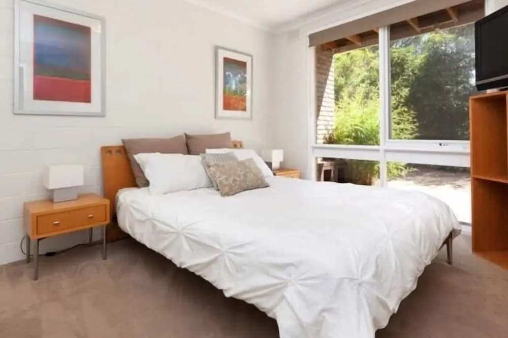 Bayside St Johns Close - photo 4
