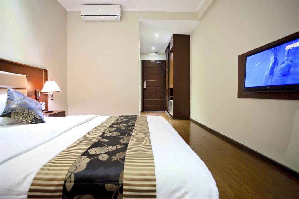 Kaani Beach Hotel - photo 6
