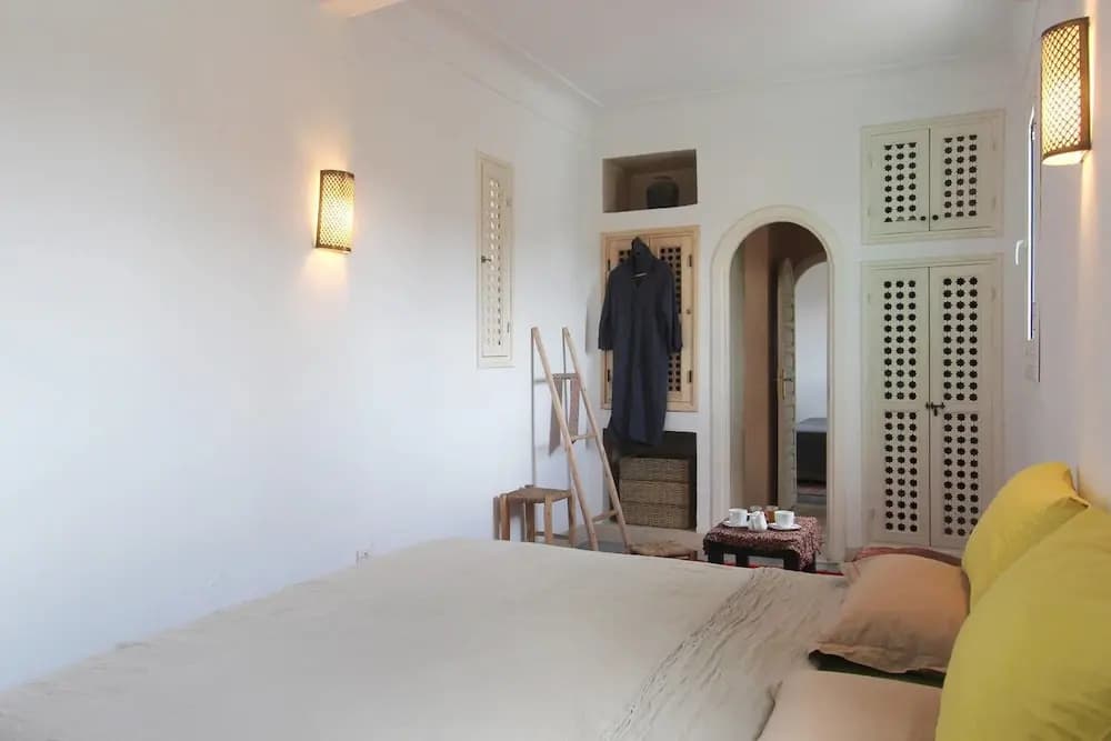 Stylish loft with private roof top - photo 4