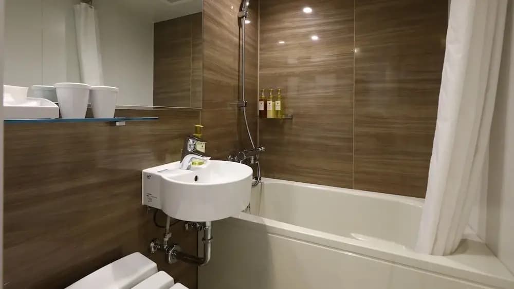 Super Hotel Namba Nipponbashi - photo 13