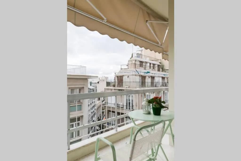 Veni Syntagma 5th Floor 2Bdr Apt - photo 6
