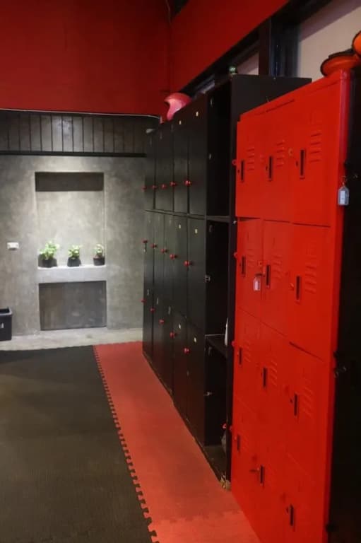 KruDam Gym Hostel - photo 9