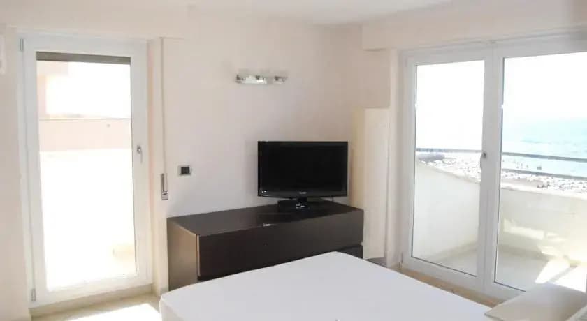 Ostia4less - photo 1