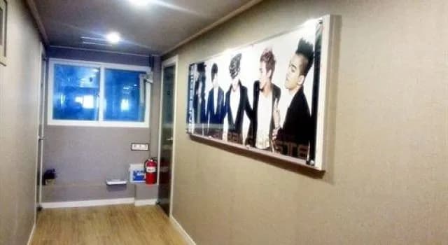 Running Man Hostel - photo 14