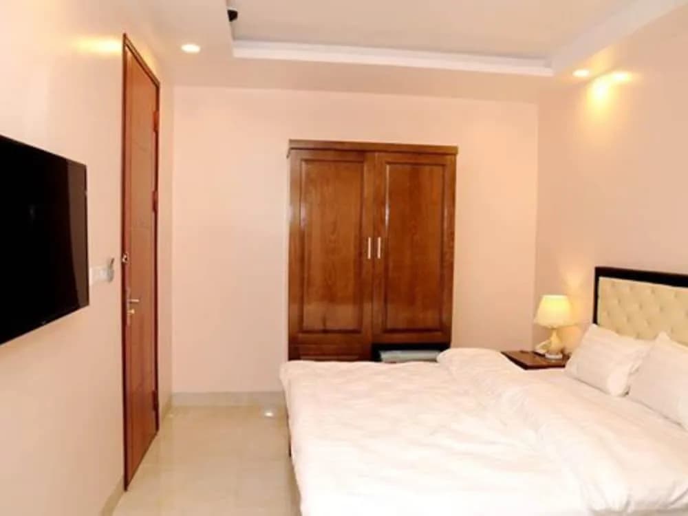 OYO 620 New World Hotel - photo 4