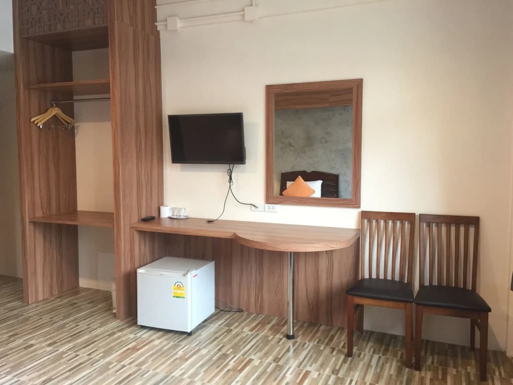 OYO 1118 K L Boutique Hotel (Vaccinated Staff) - photo 5