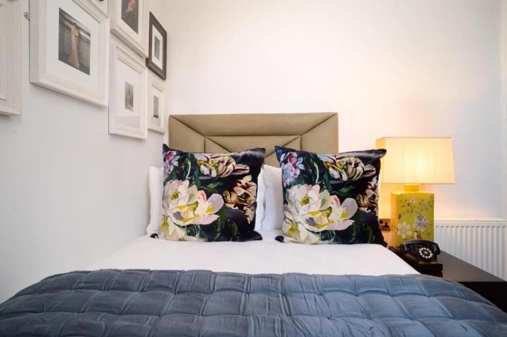 Black Ivy Hotel - photo 2