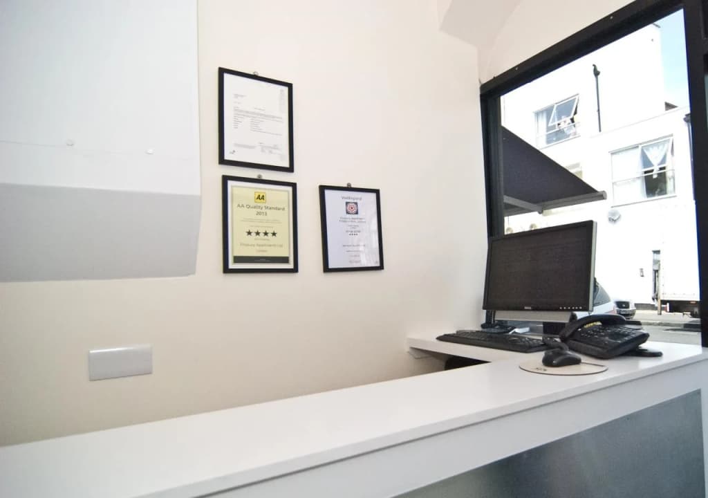 Finsbury Serviced Apartments - photo 5