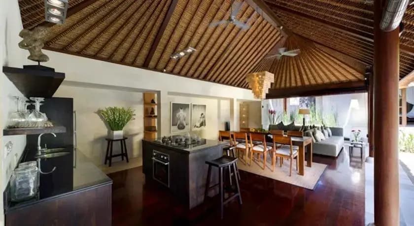Villa Charlie - photo 1