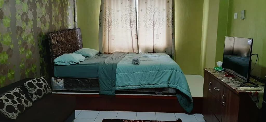 Royal Property - photo 4