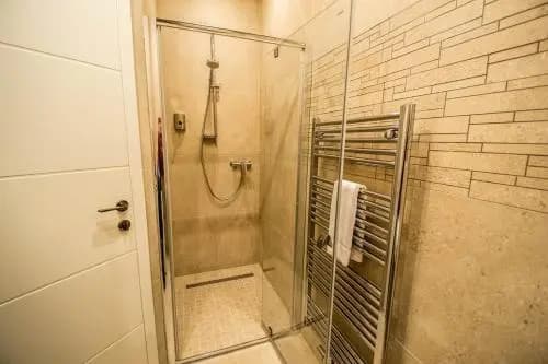 Bourgeois Apartment in Cultural Heritage Building by Ruterra - photo 8