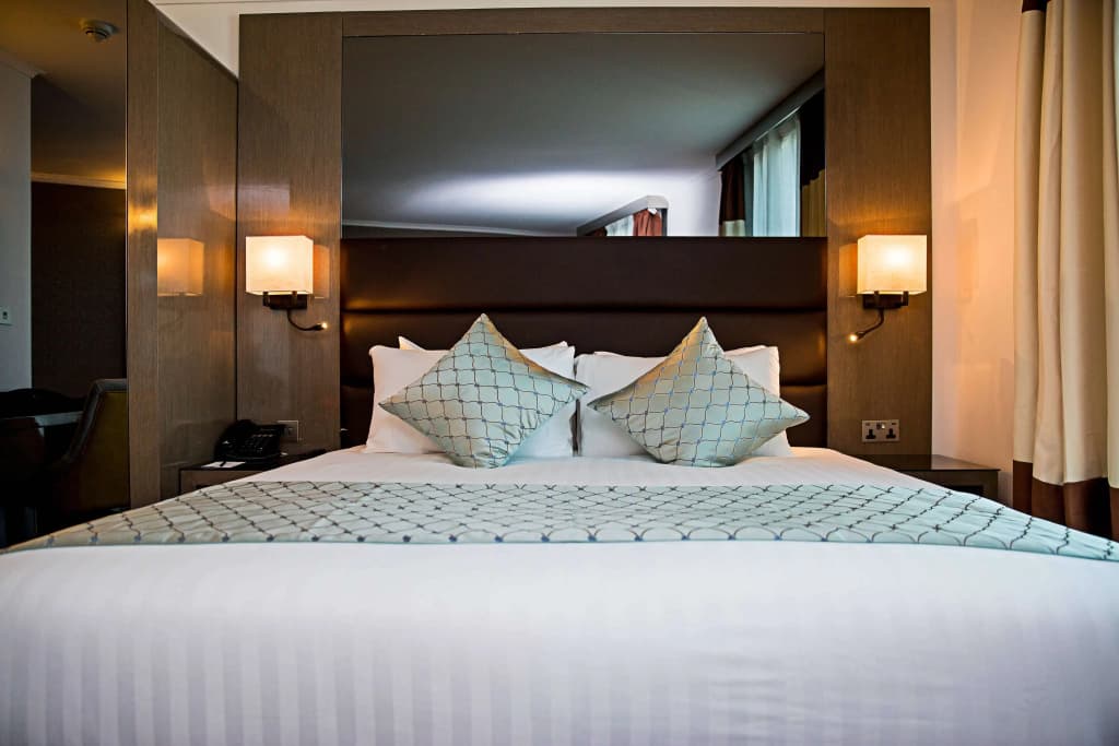 Atrium Hotel Heathrow - photo 4