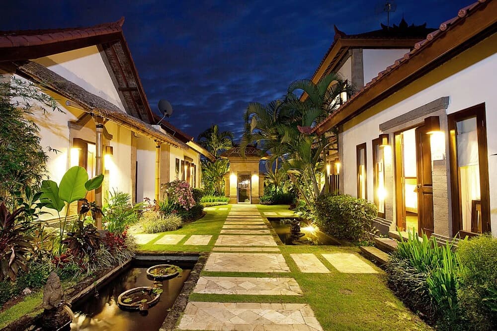The Junno Villa - photo 1