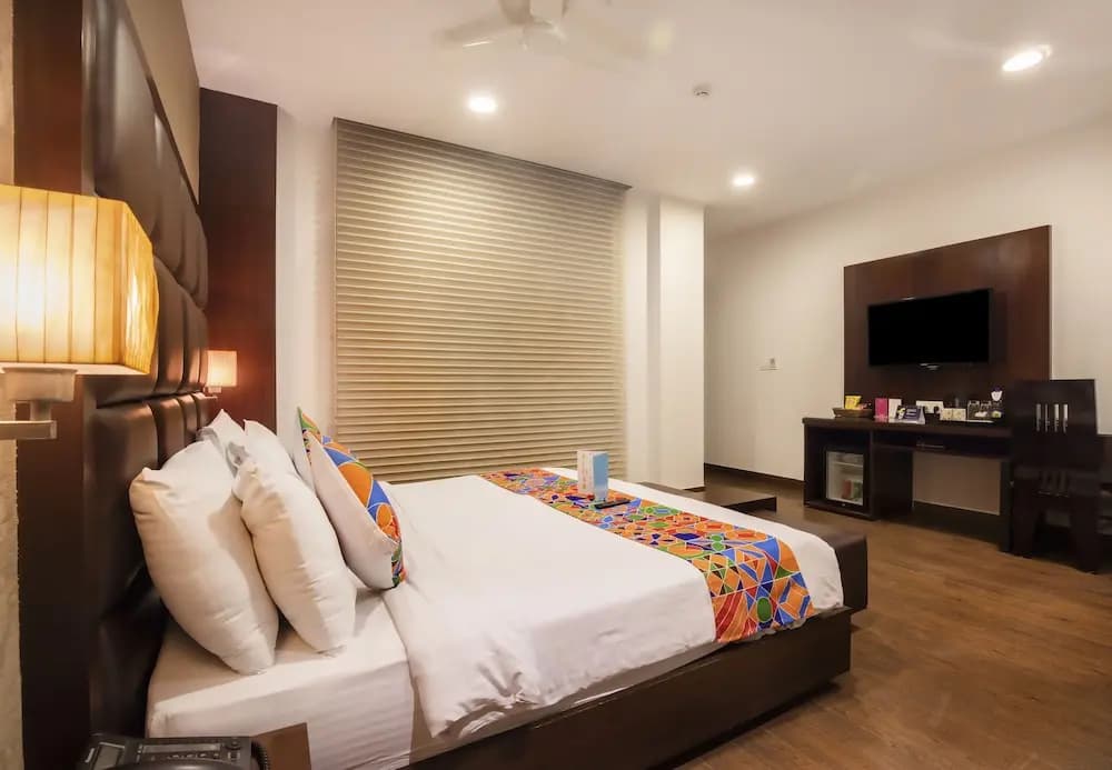 FabHotel Sarita Vihar - main photo