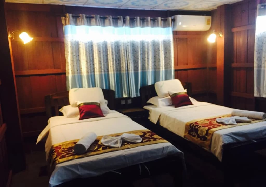 Wooden Hostel - photo 4
