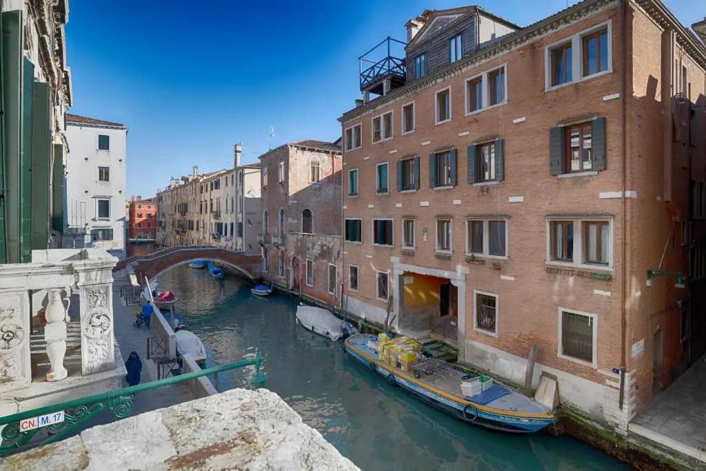 Vintage Venice Apartment - photo 15