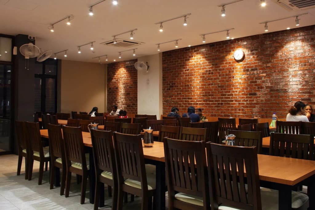 Ahyu Hotel - photo 17