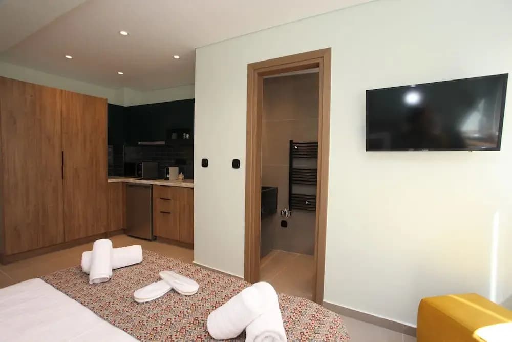 Ipelhome Avissinias Apartments - photo 10