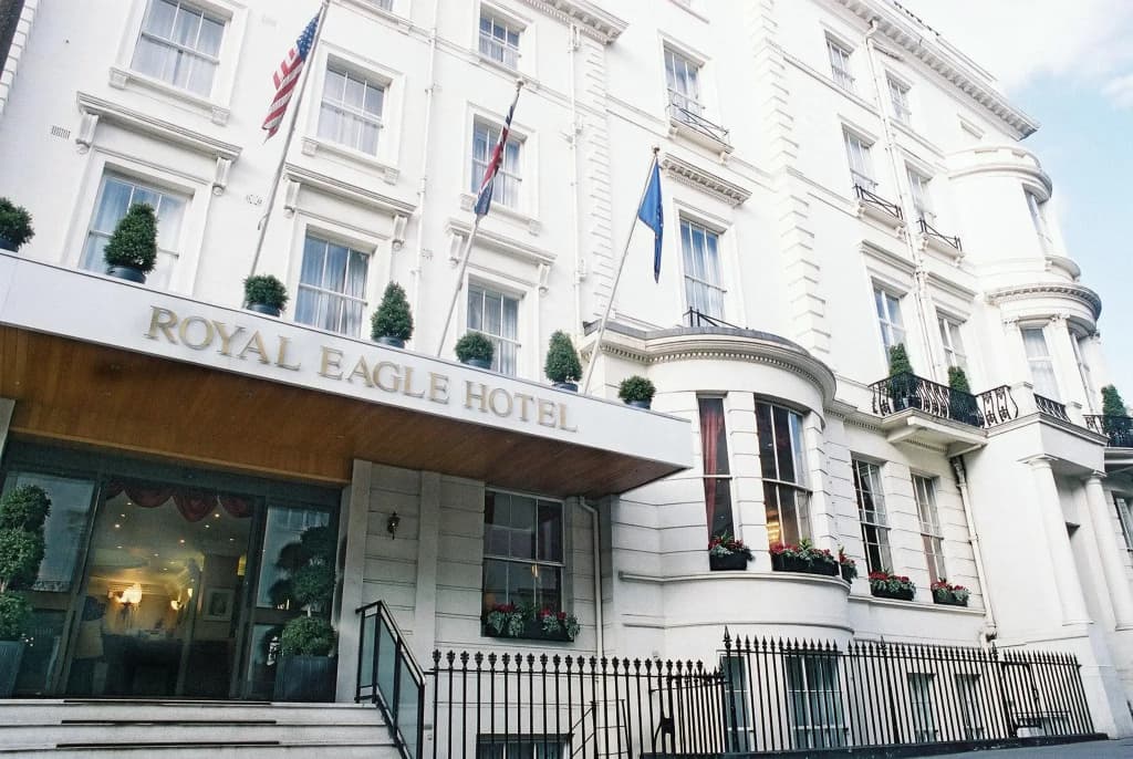 Royal Eagle Hotel - photo 28