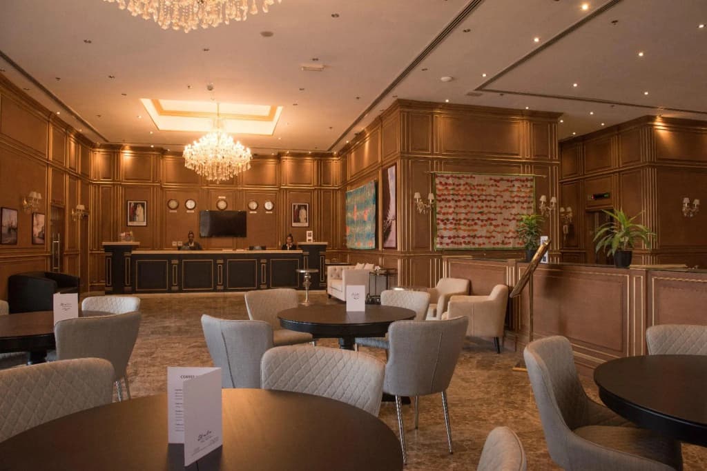 Premium Strato Hotel - photo 2