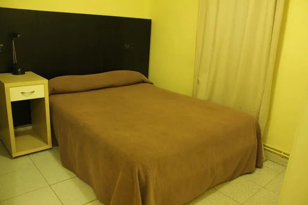 Hostal Baires - photo 8