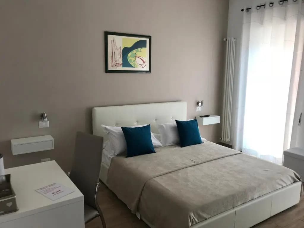 Juna's Guest House - photo 1