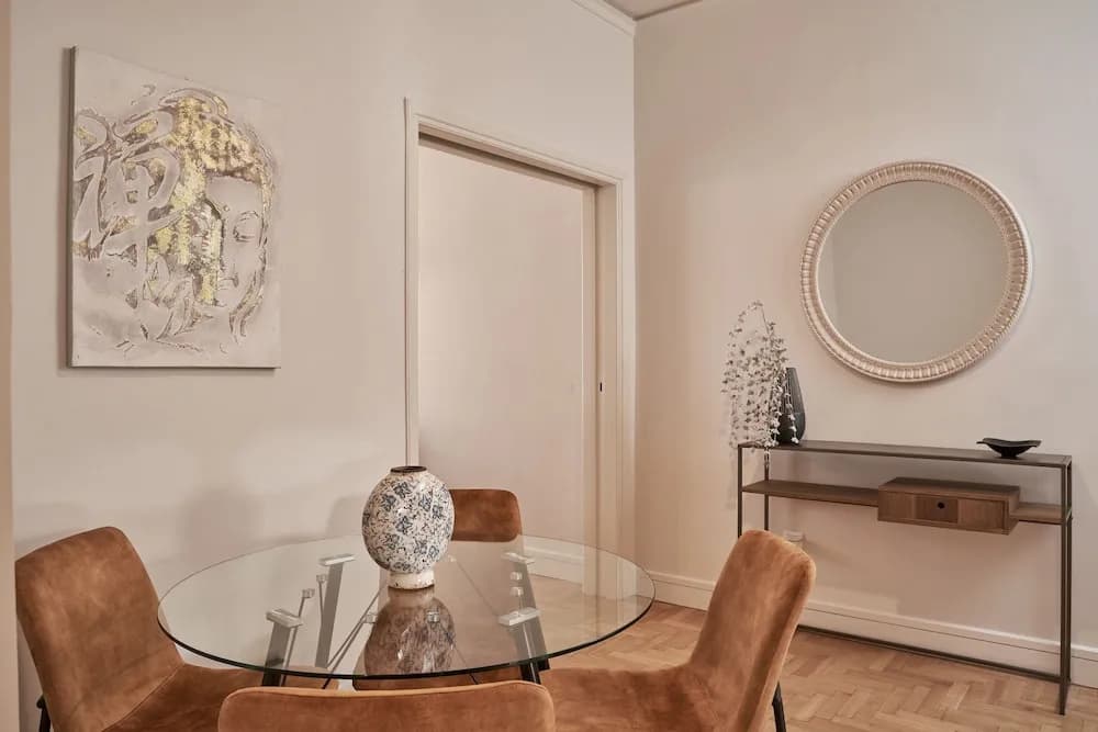 Ilisia Park Contemporary 2BD Condo - photo 11