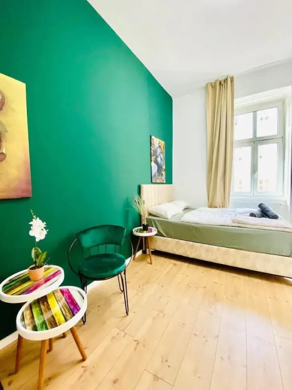 Spacious 8BR Apt with Terrace 16P - photo 2