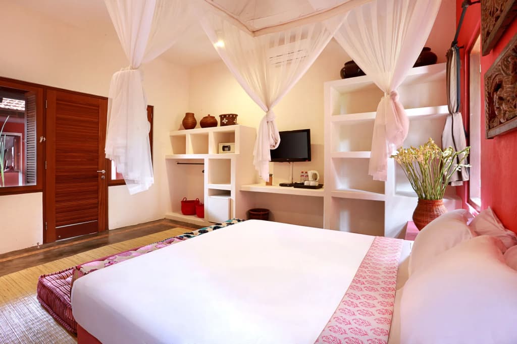 PinkCoco Uluwatu - Constant Surprises & for Cool Adults Only - photo 3