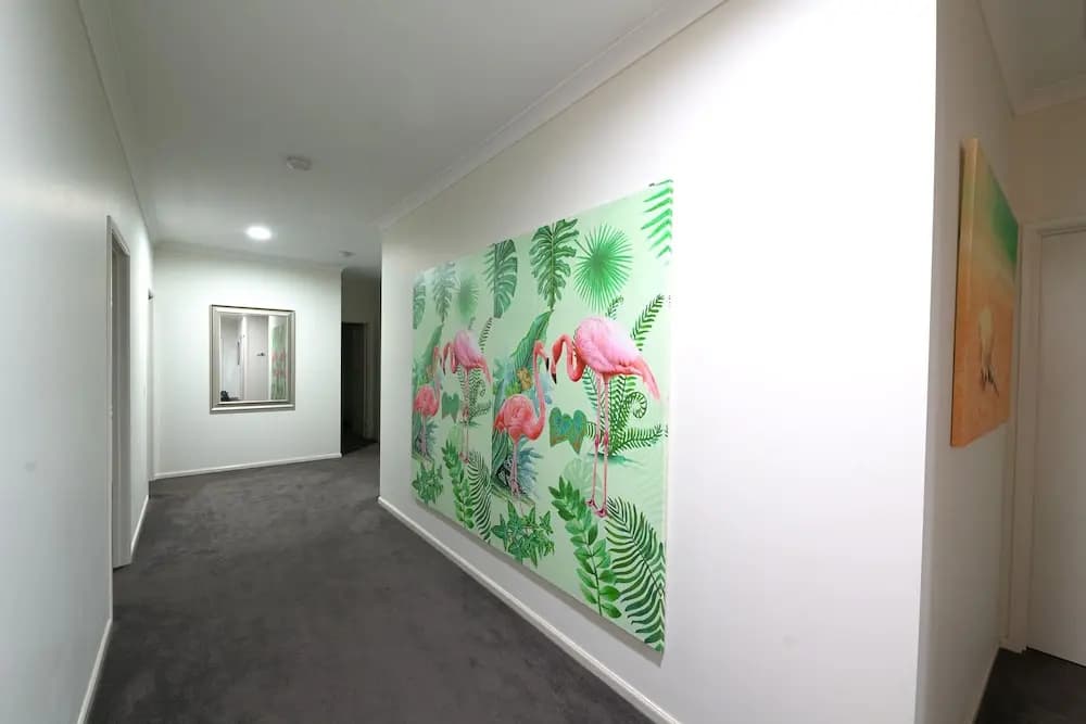 Luxury 9 BRM House in Melbourne - photo 8