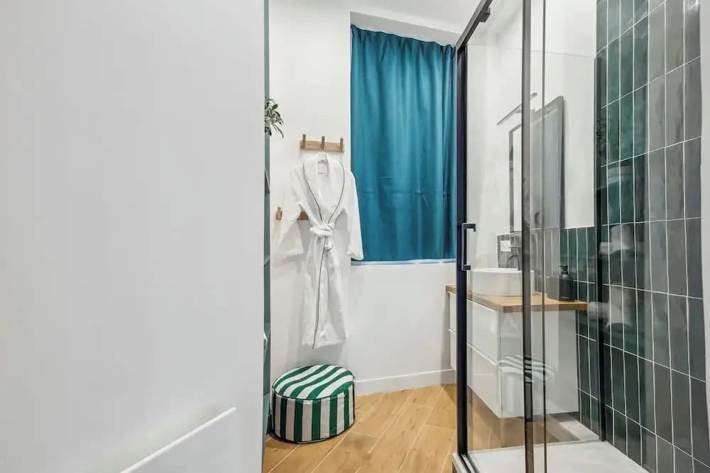 Chic 1BR by Hotel de Ville & The Louvre - photo 7
