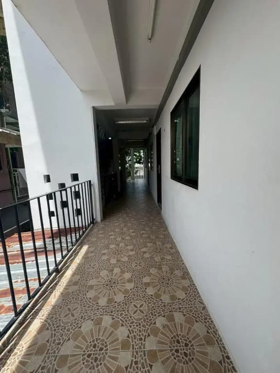 Sukhum Suvarnabhumi Airport Guest House - photo 4