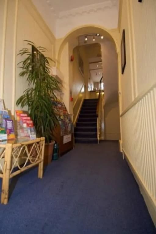 Hadleigh Hotel - photo 13