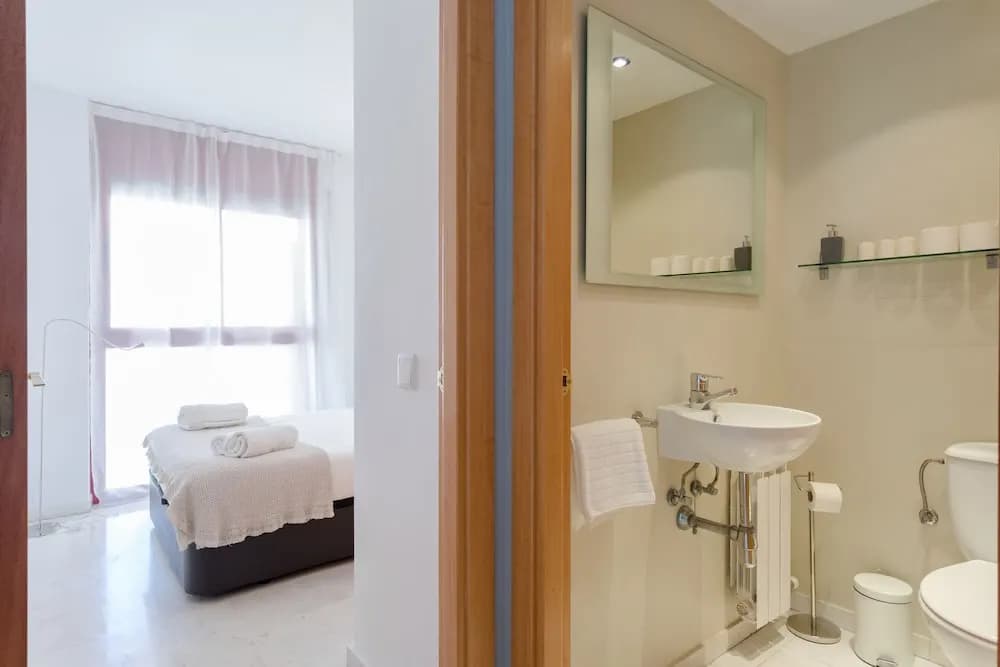 Unique Rentals - Stylish Seafront Duplex - photo 10