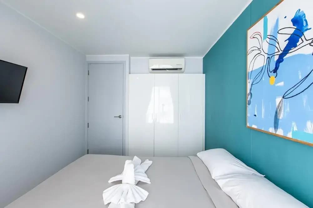 Pool View 1 Bed Apt T2-620 - photo 2