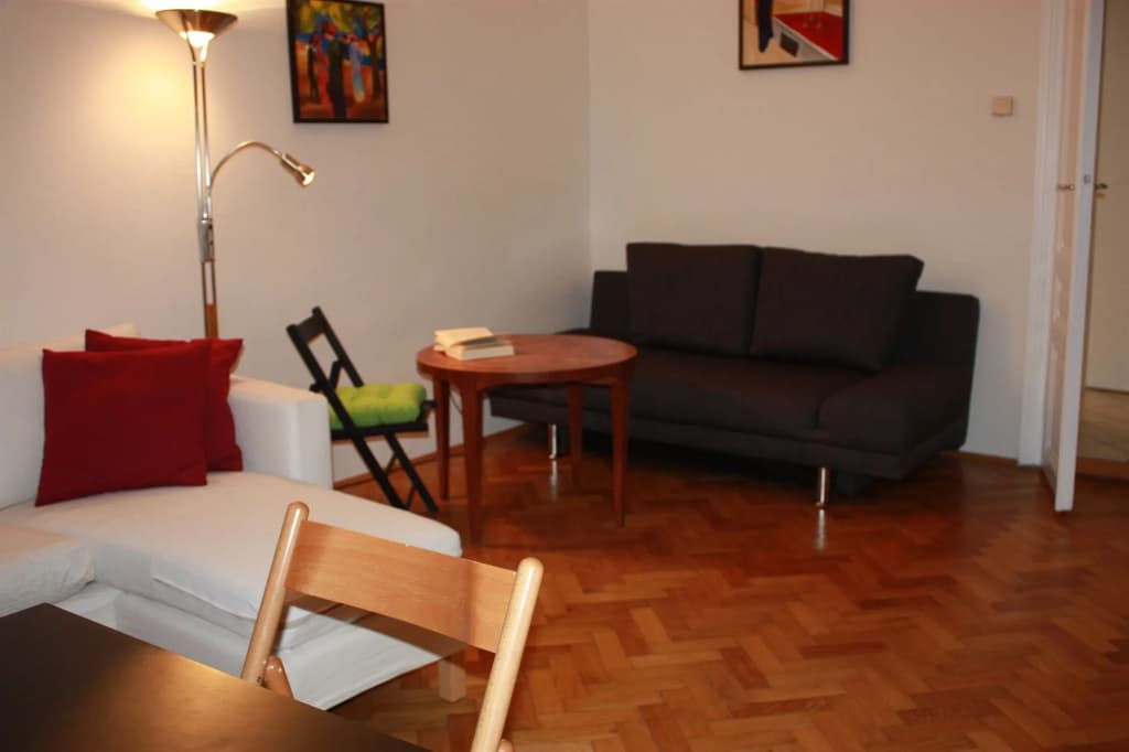 GoVienna Homelike City Apartment - photo 9